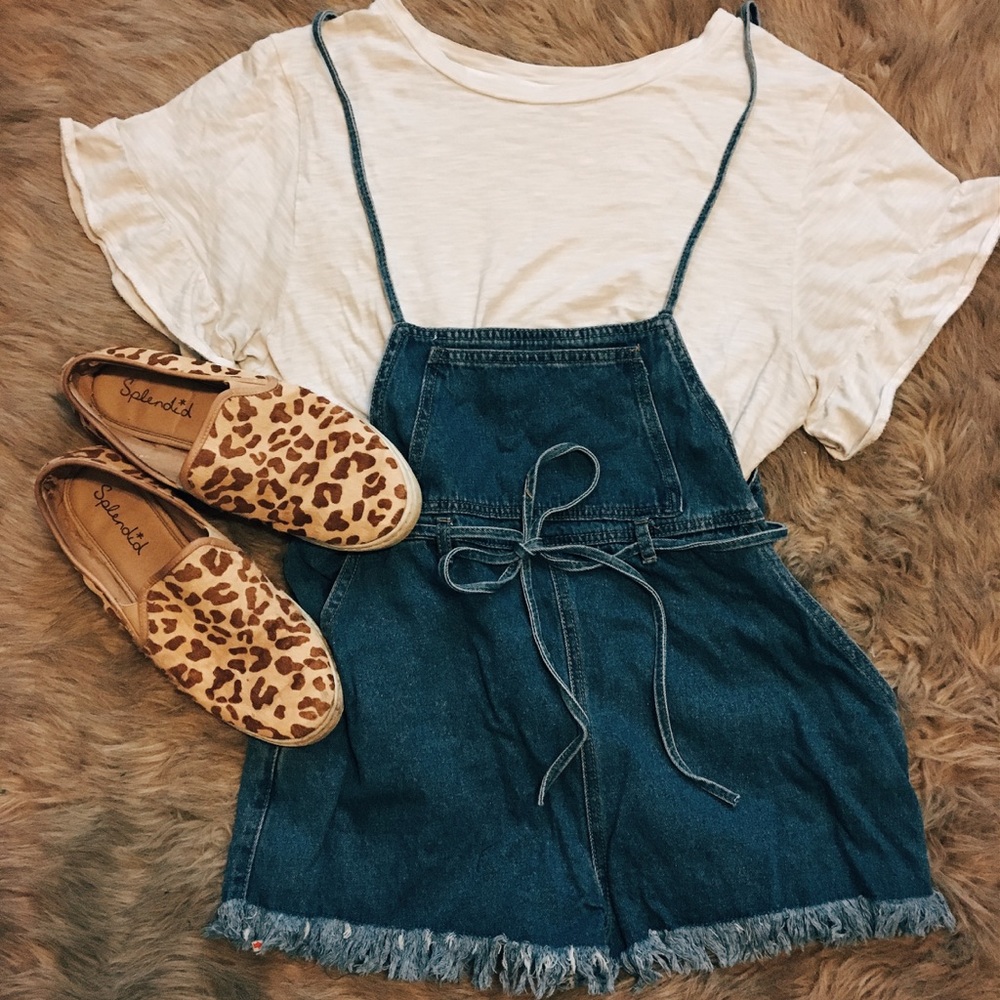 NWT Forever 21 Frayed Overall Shorts